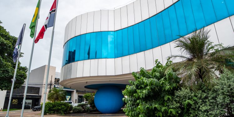 Prefeito decreta ponto facultativo na segunda e terça de Carnaval