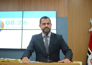 Vereador Wesley Cláudio defende gestão da política habitacional de Cláudio Ferreira