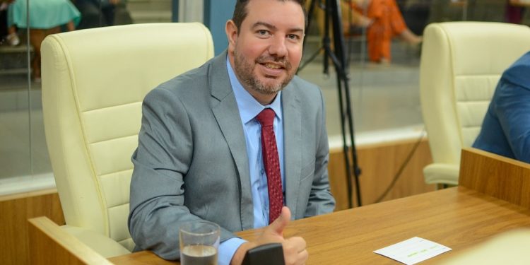 Vereador Renan Dourado destaca Indicação atendida pelo novo secretário de saúde de Rondonópolis