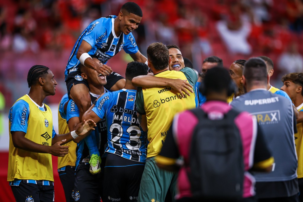 Grêmio empata com Internacional e conquista o campeonato Gaúcho 