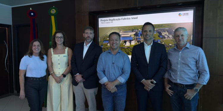 Prefeito Cláudio Ferreira anuncia investimento de R$ 2 bilhões da COFCO em Rondonópolis