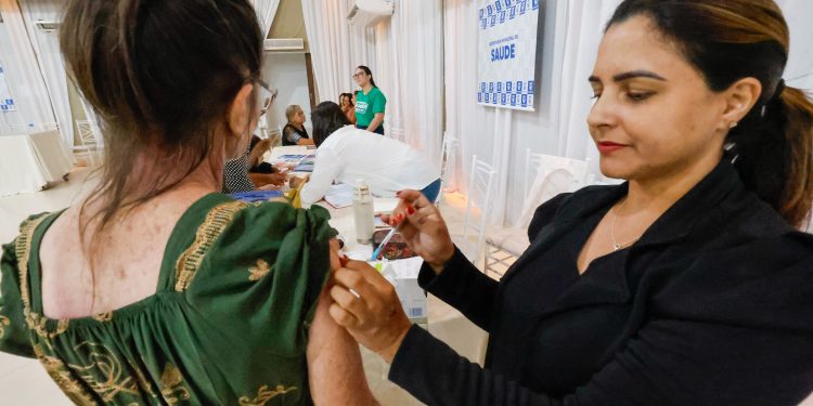 Rondonópolis|Servidores comemoram data com dia de lazer e mutirão de serviços