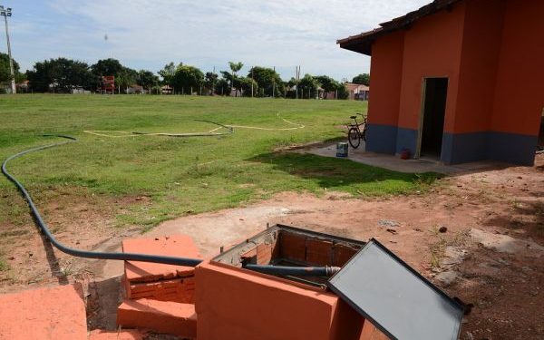 Rondonópolis|Vereador pede revitalização do Campo Mané Garrincha e academia pública no Itamaraty