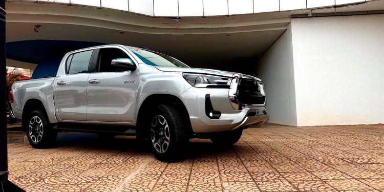 Rondonópolis|Prefeito anuncia 1 Hilux 0km, 10 motos Honda 0km e 10 geladeiras frost free no IPTU Premiado 2026