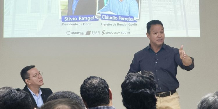 Setor da indústria vê retomada de crescimento na gestão de Cláudio Ferreira