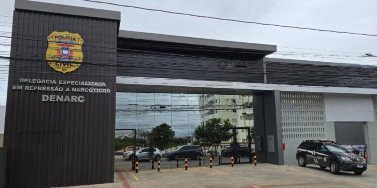 Polícia Civil cumpre mandados contra grupo criminoso que utilizava mulheres para o transporte interestadual de drogas