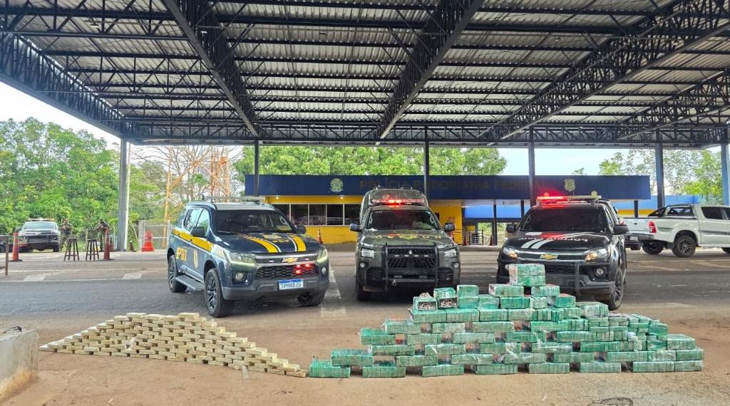 Forças de segurança apreendem 550 quilos de cocaína e causam R$ 9,9 milhões de prejuízo às facções
